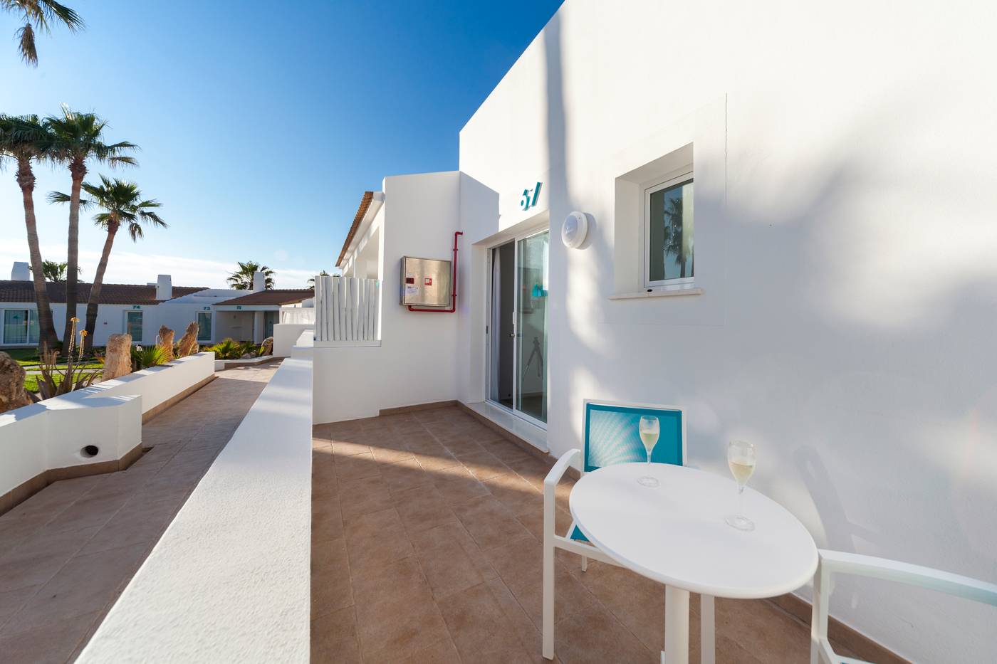 Casas-del-Lago-Hotel---Beach-Club-Room-8