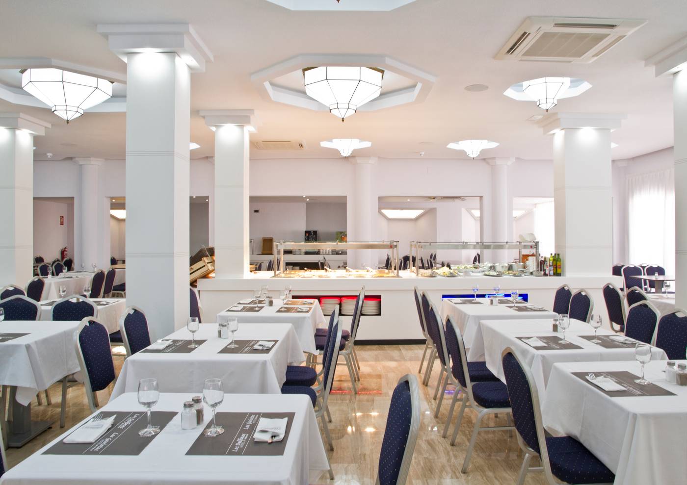 Los-Delfines-Restaurant-8