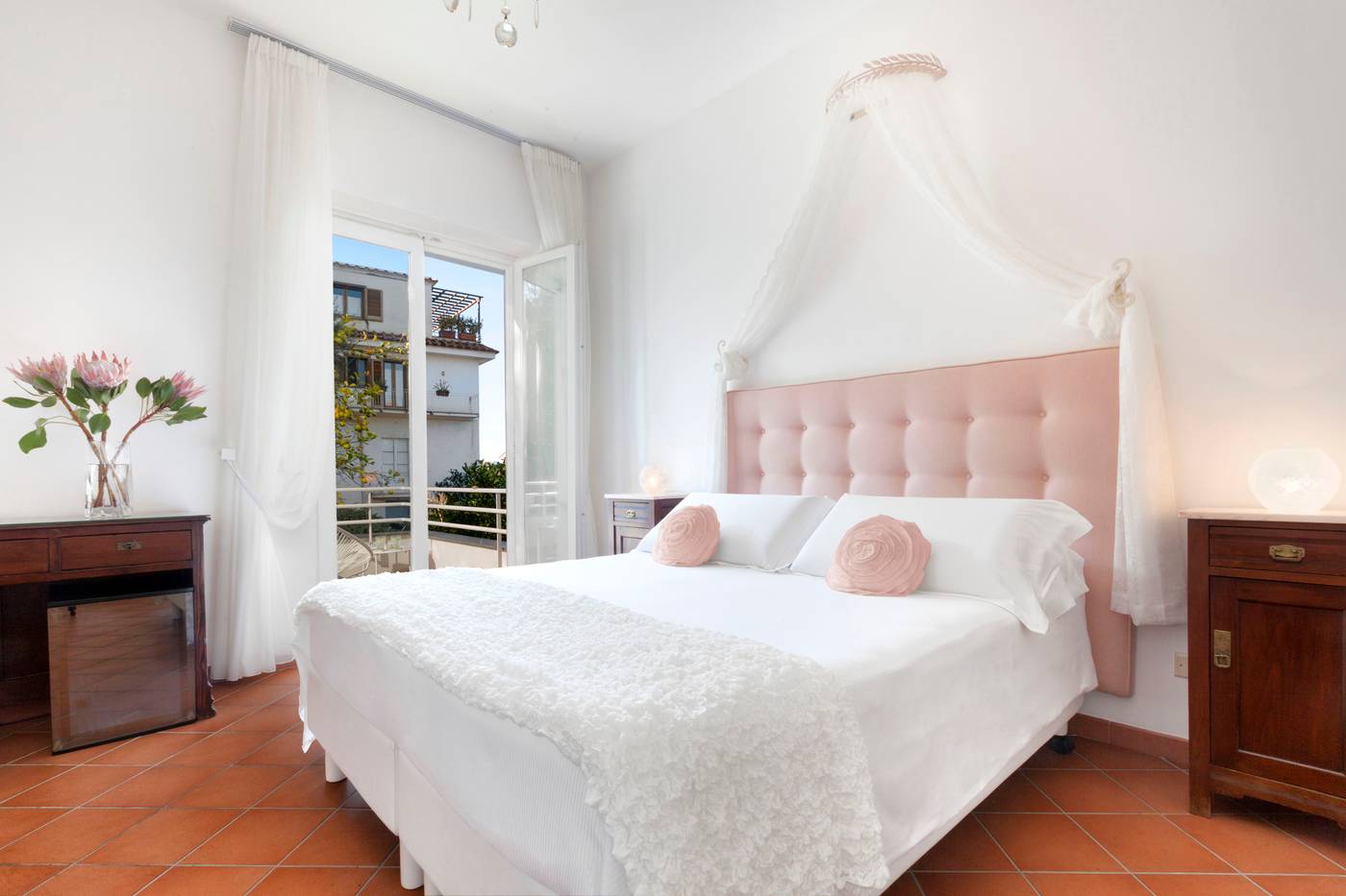Villa-Oriana-Relais-Room-14