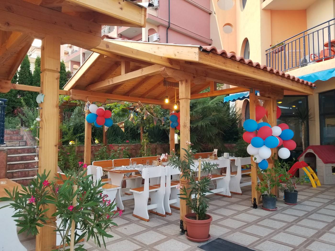 Evridika-Restaurant-9