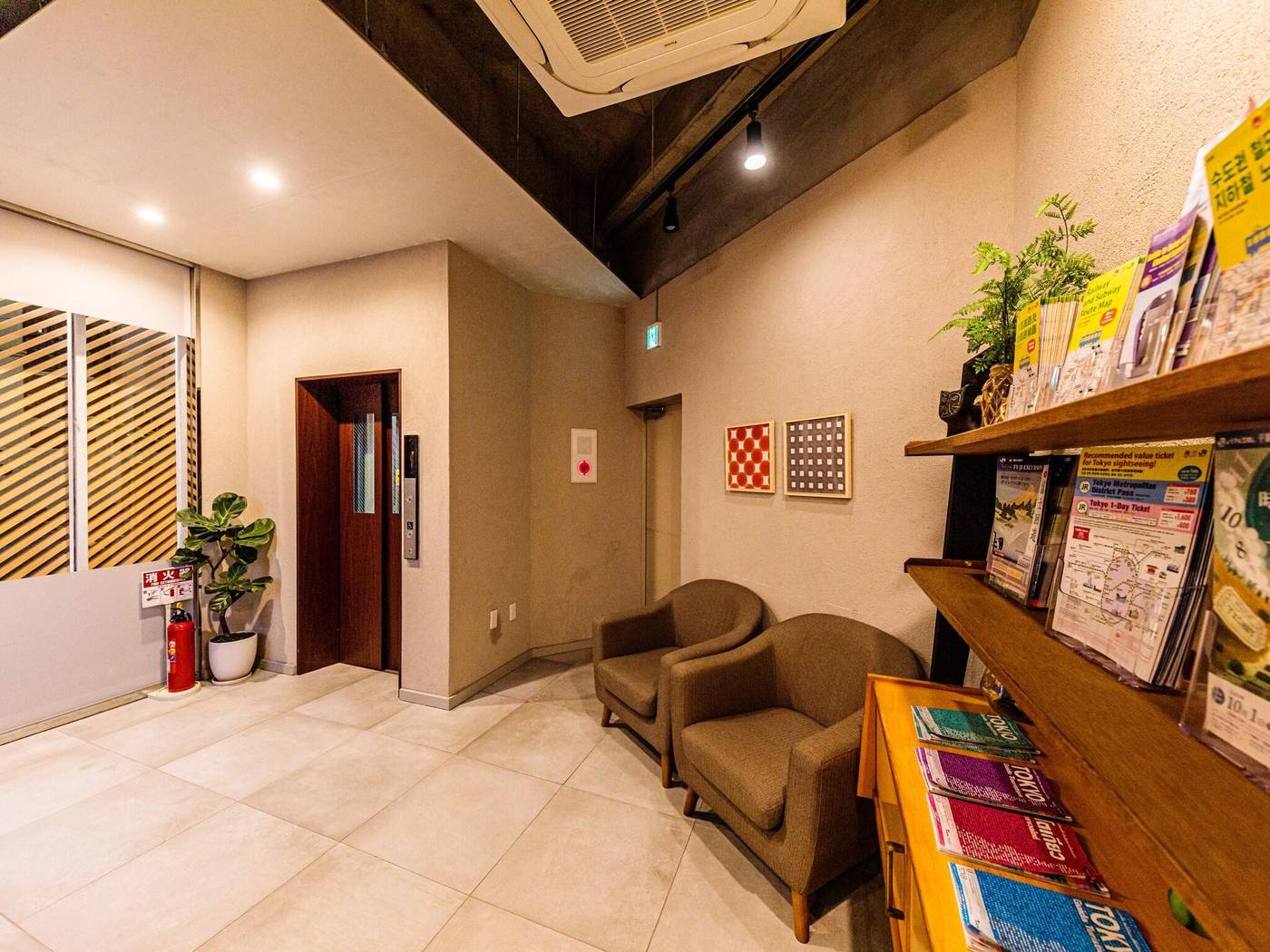 Hotel Tokyo Trip-Japan-Tokyo-Lobby-7
