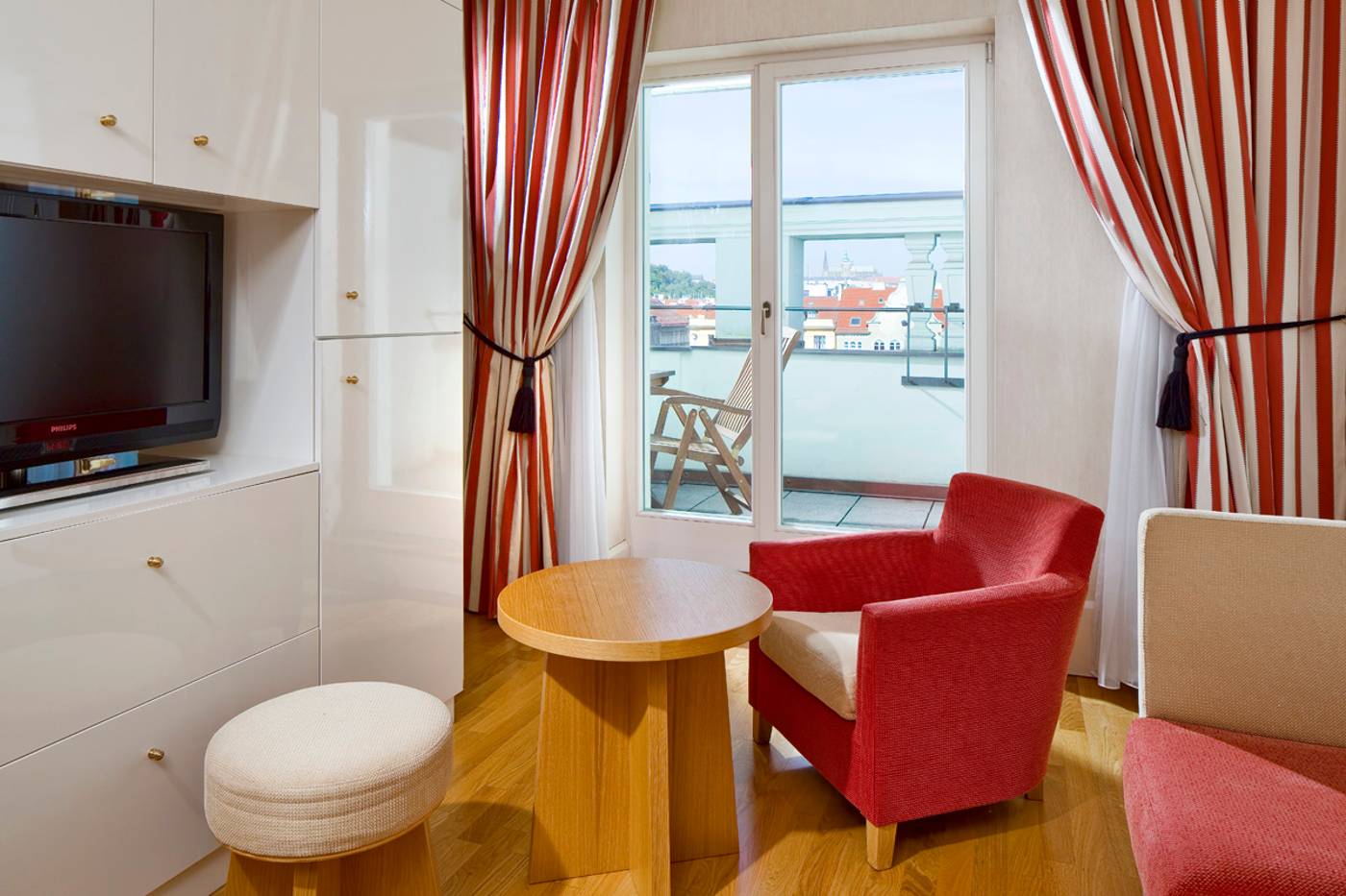 Mamaison-Hotel-Riverside-Prague-Room-9