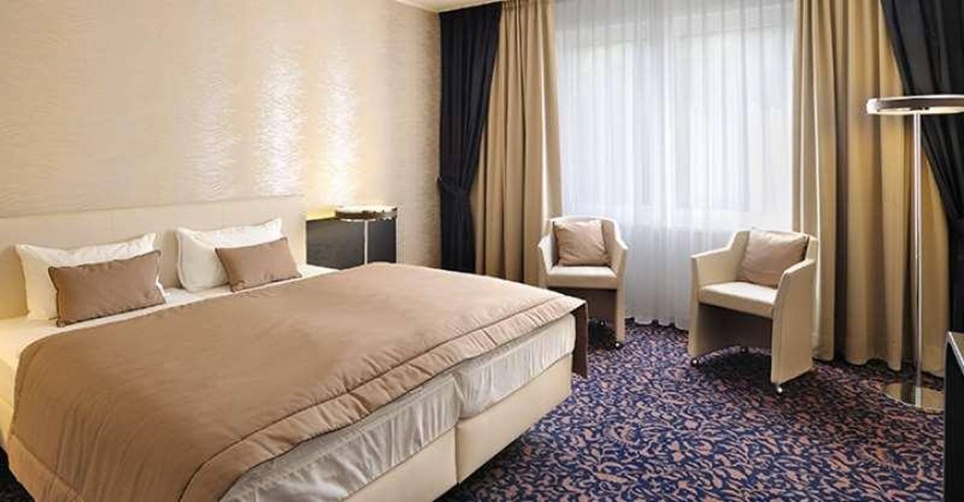 Alvisse-Parc-Hotel-Room-19