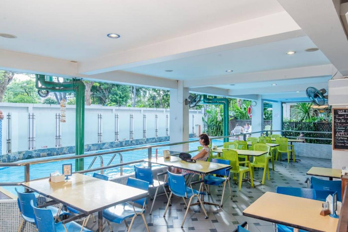 New-Siam-II-Guest-House-Lobby-8