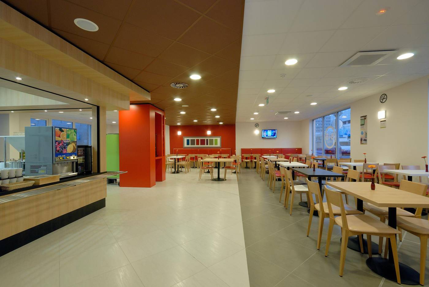 B-B-Hotel-Prague-City-Bar-16