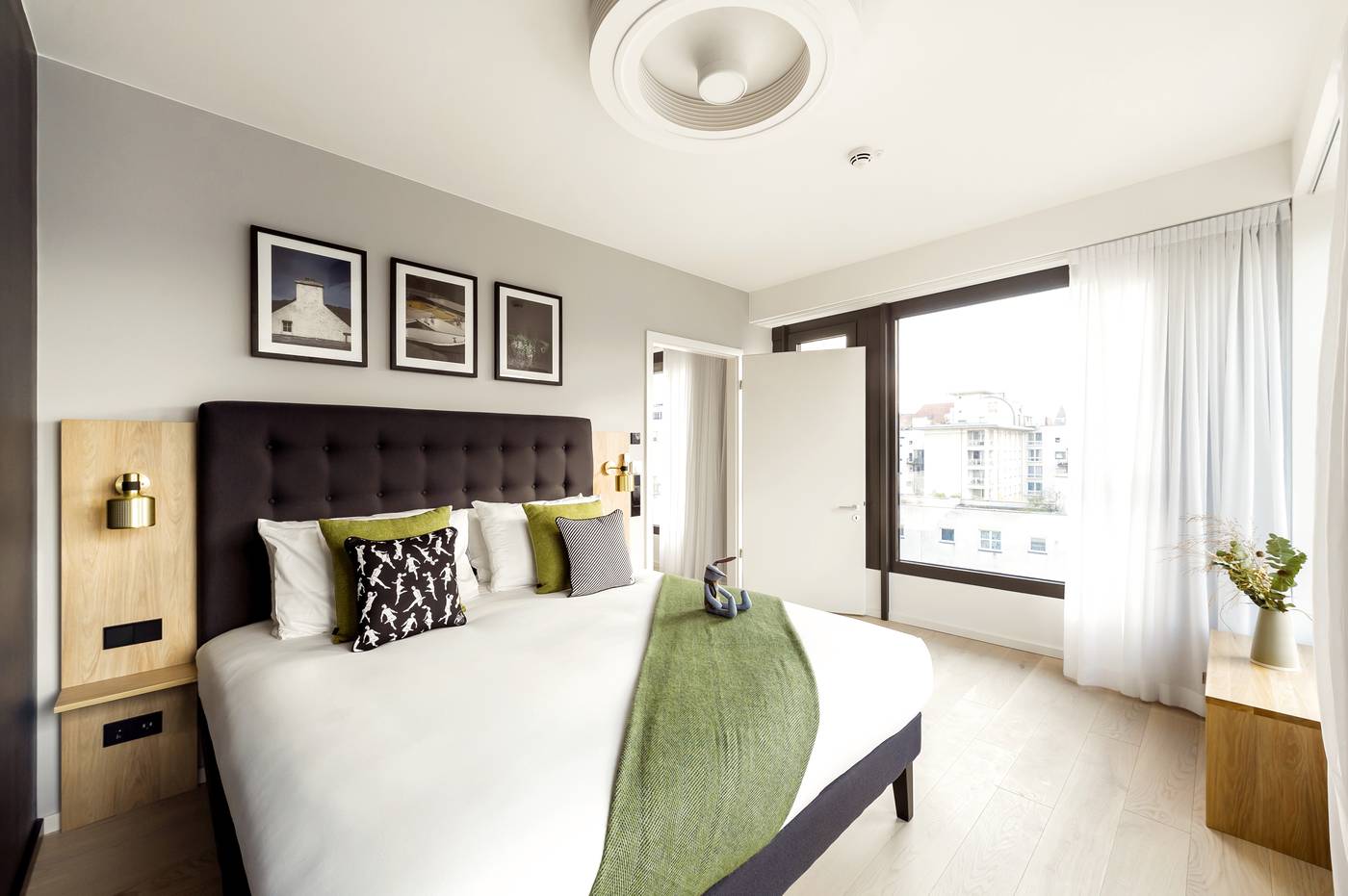 Wilde-Aparthotels-Checkpoint-Charlie-Berlin-Room-23