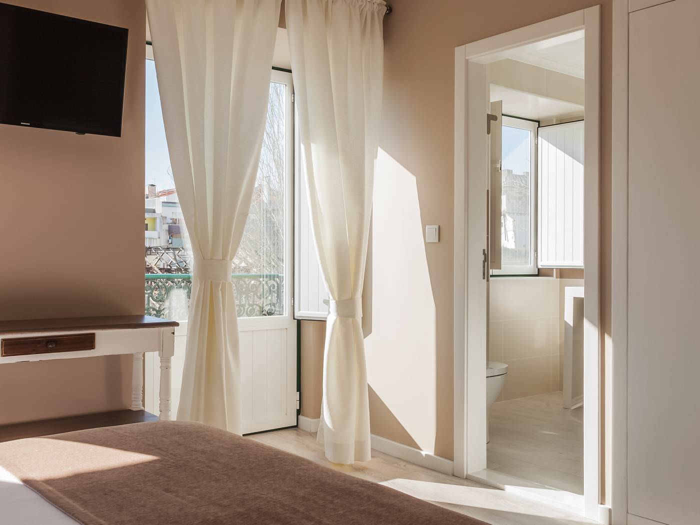 Vila-Garden-Guesthouse-Room-24