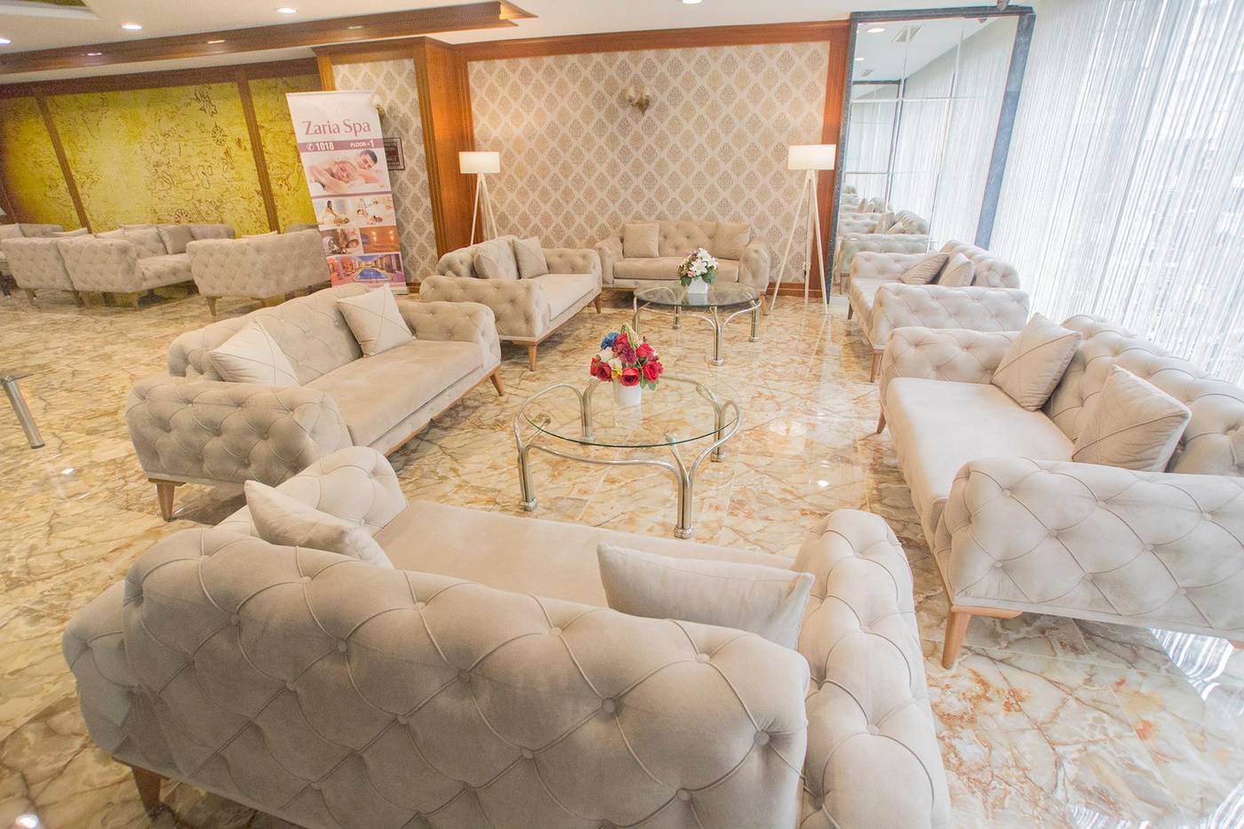 Nova-Plaza-Crystal-Hotel-Lobby-12