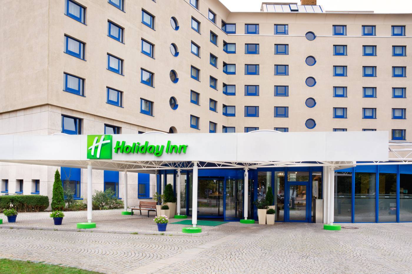 Holiday Inn Stuttgart-Germany-Stuttgart-General view-10