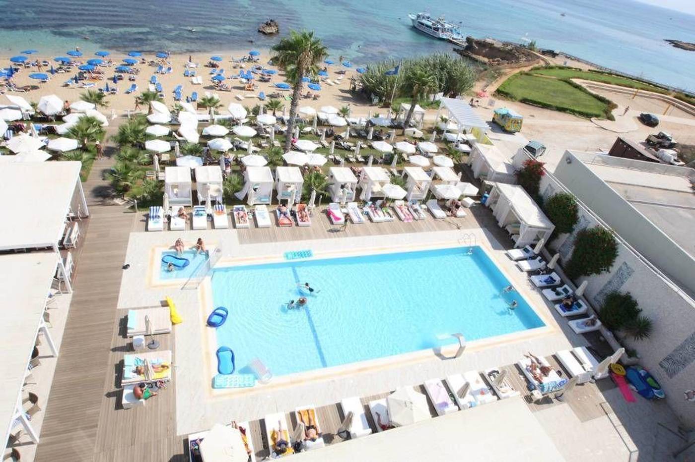 Silver-Sands-Beach-Hotel-Beach-4