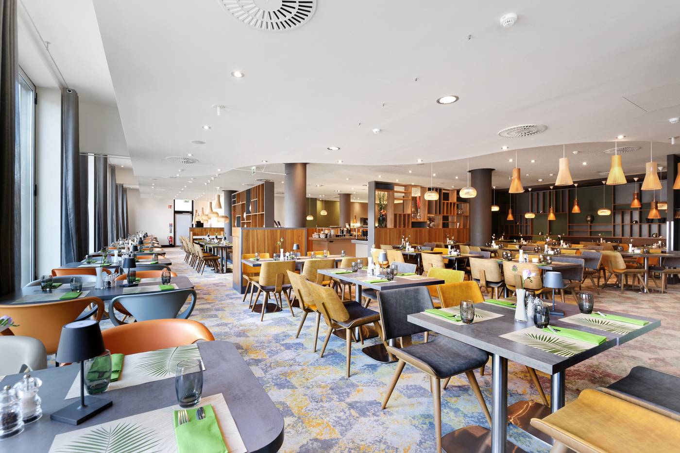 Novotel-Berlin-Mitte-Restaurant-8