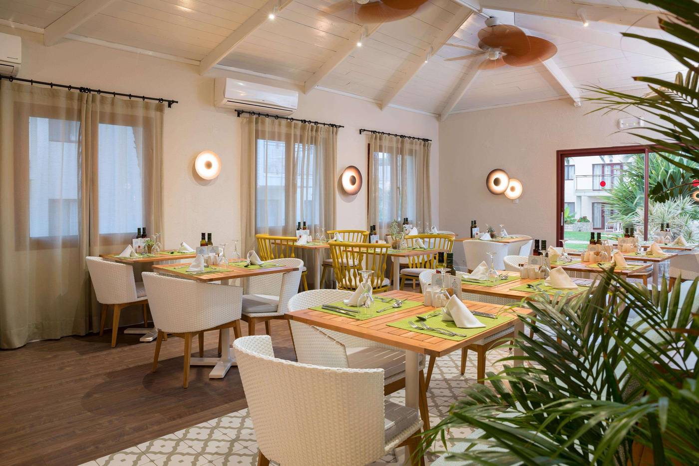 Alua-Suites-Fuerteventura-Restaurant-53