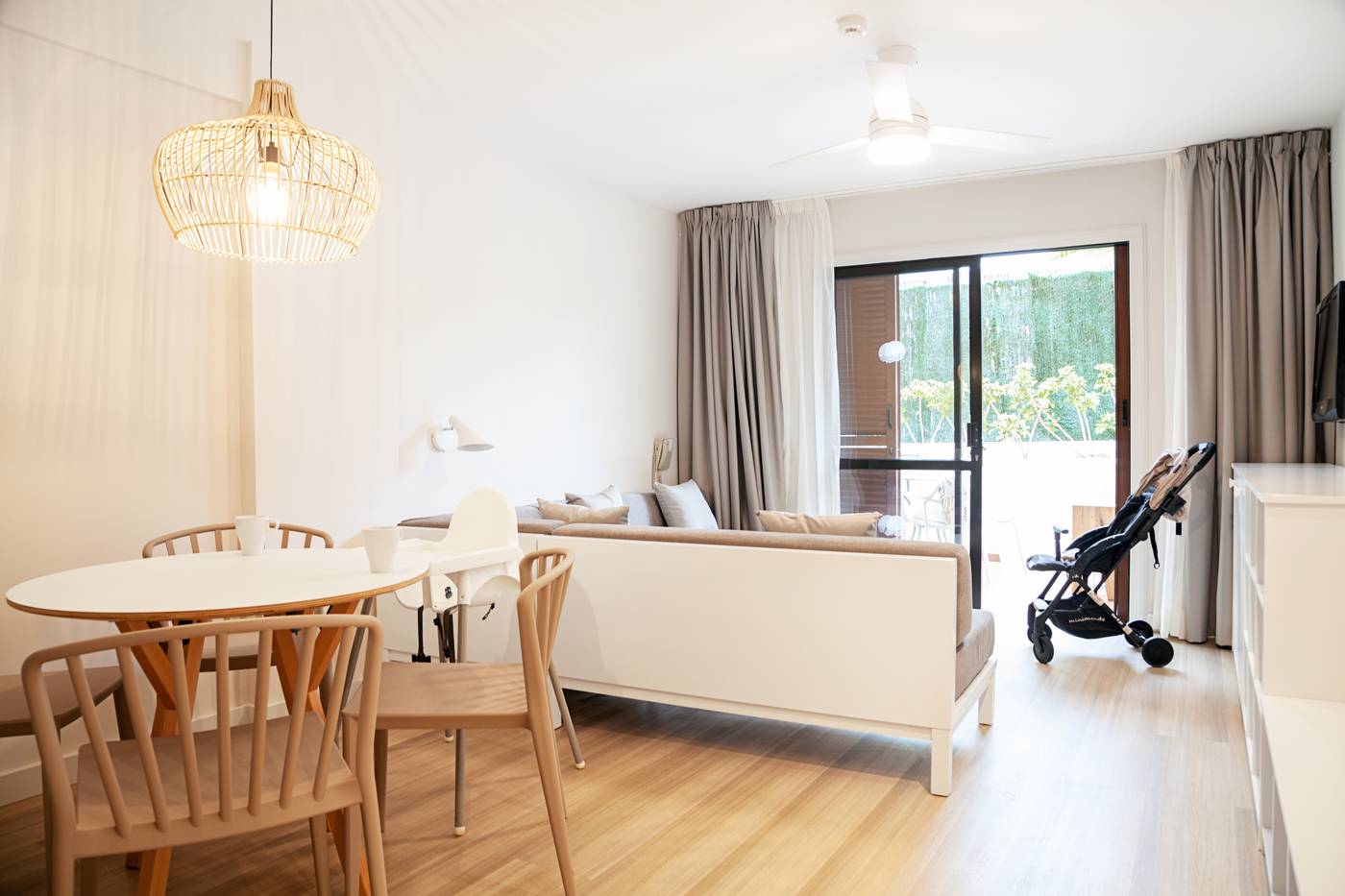 Coral-Compostela-Beach-Room-43