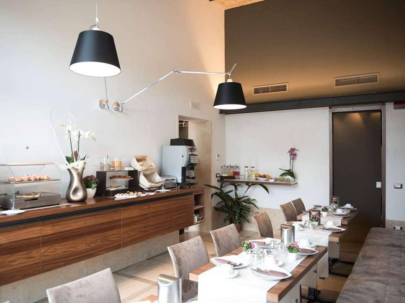 Gasometer-Urban-Suites-Restaurant-26