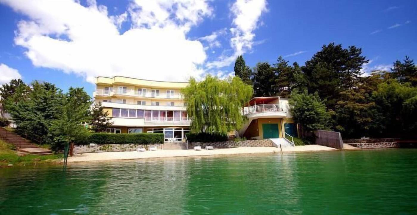 Hotel Zátoka-Slovakia-Senec, Slovensko-General view-1