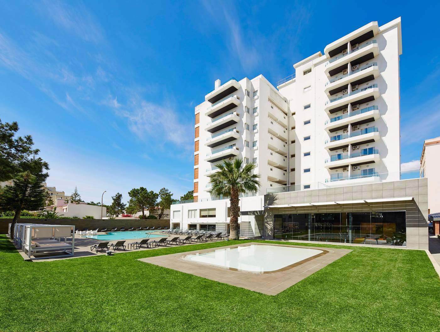 Alcazar-Hotel-Pool-1