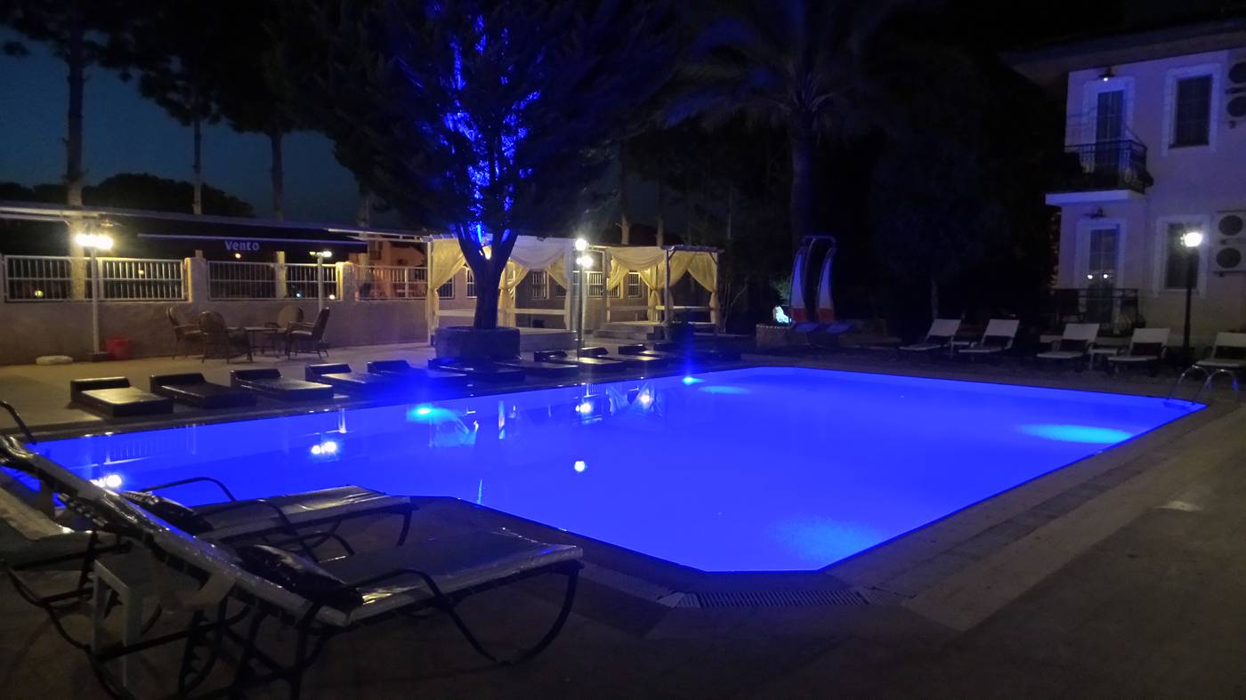 Vento-Boutique-Hotel-Pool-15