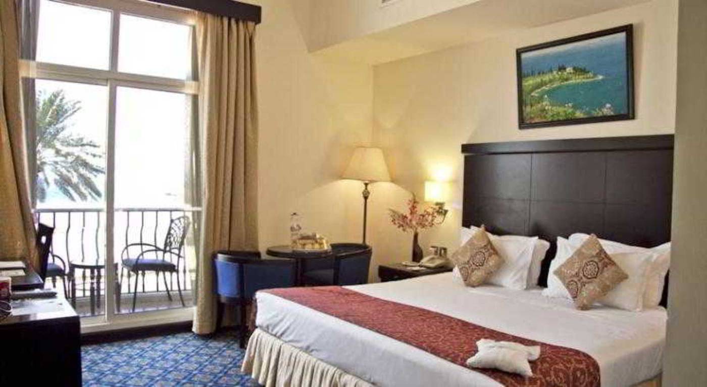 Regent-Beach-Resort-Jumeirah-Room-11