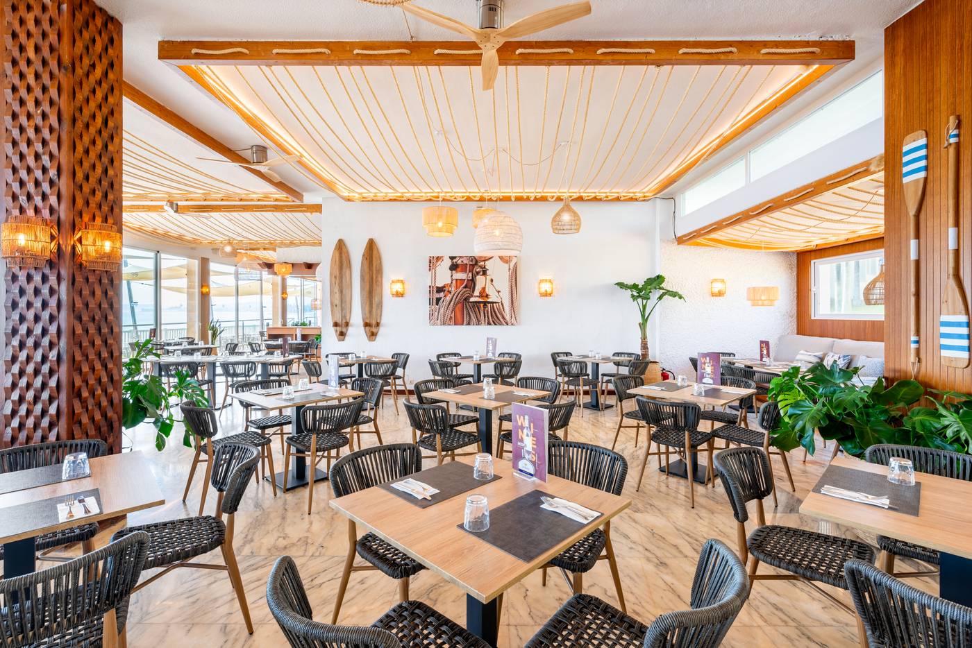 Globales-Playa-Estepona-Restaurant-46