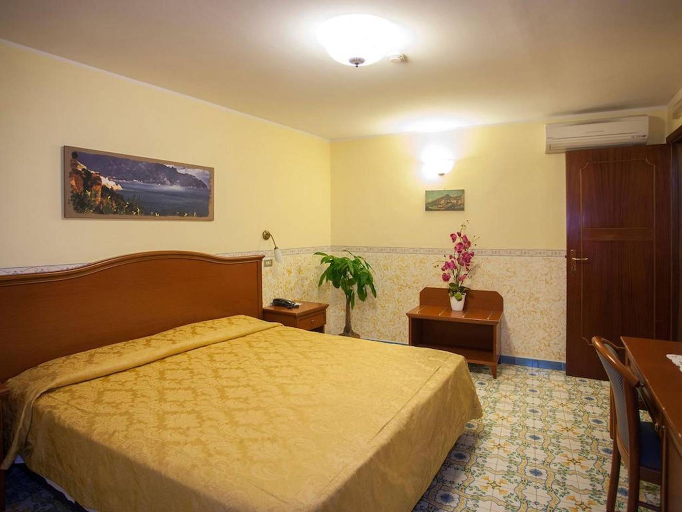 Amalfi-Room-42