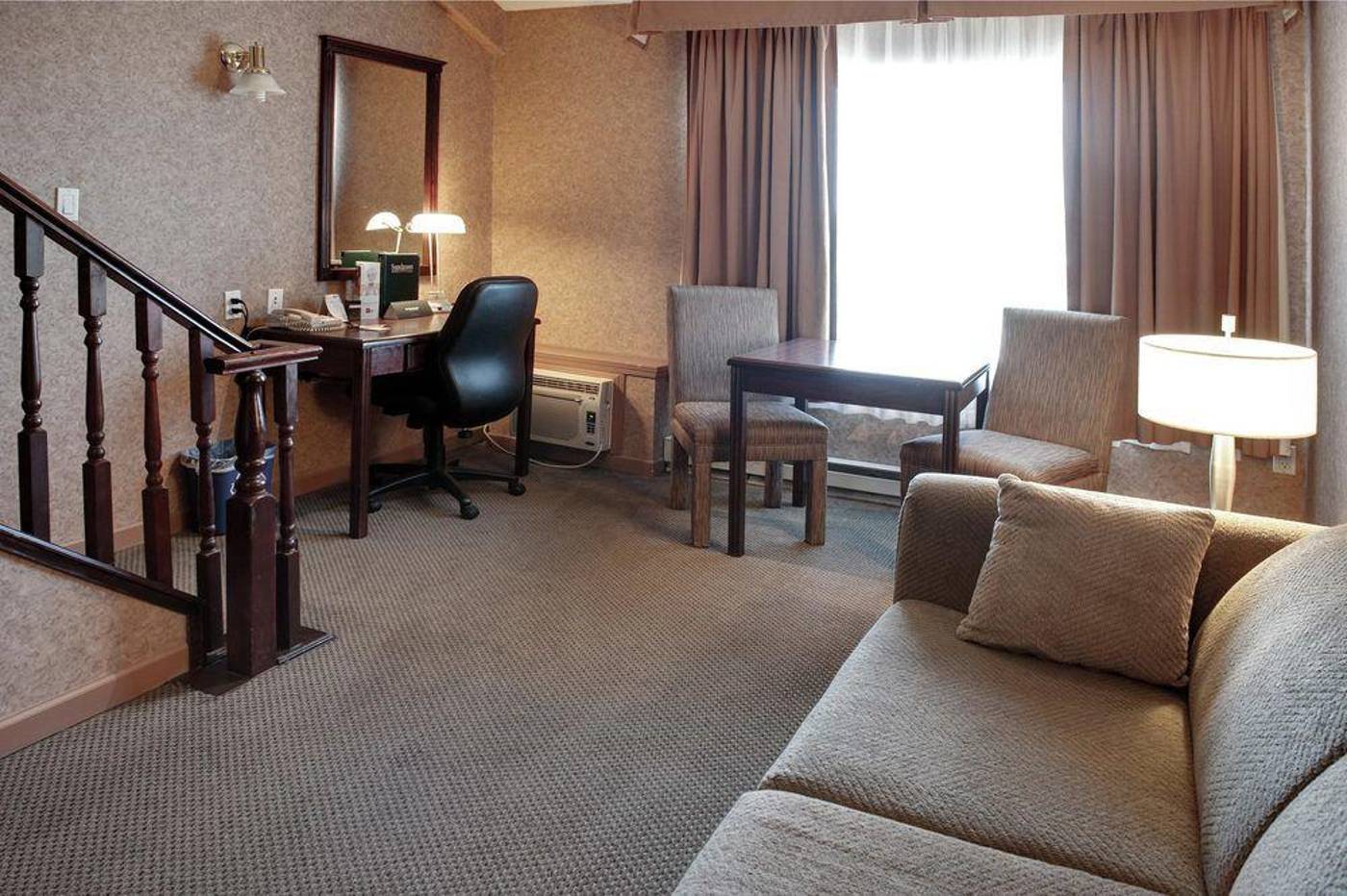 Sandman-Hotel-Vancouver-Airport-General-view-31