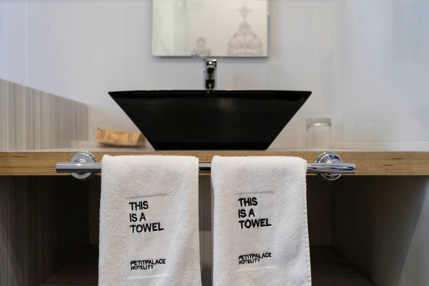 Petit-Palace-Savoy-Alfonso-XII-Room-49