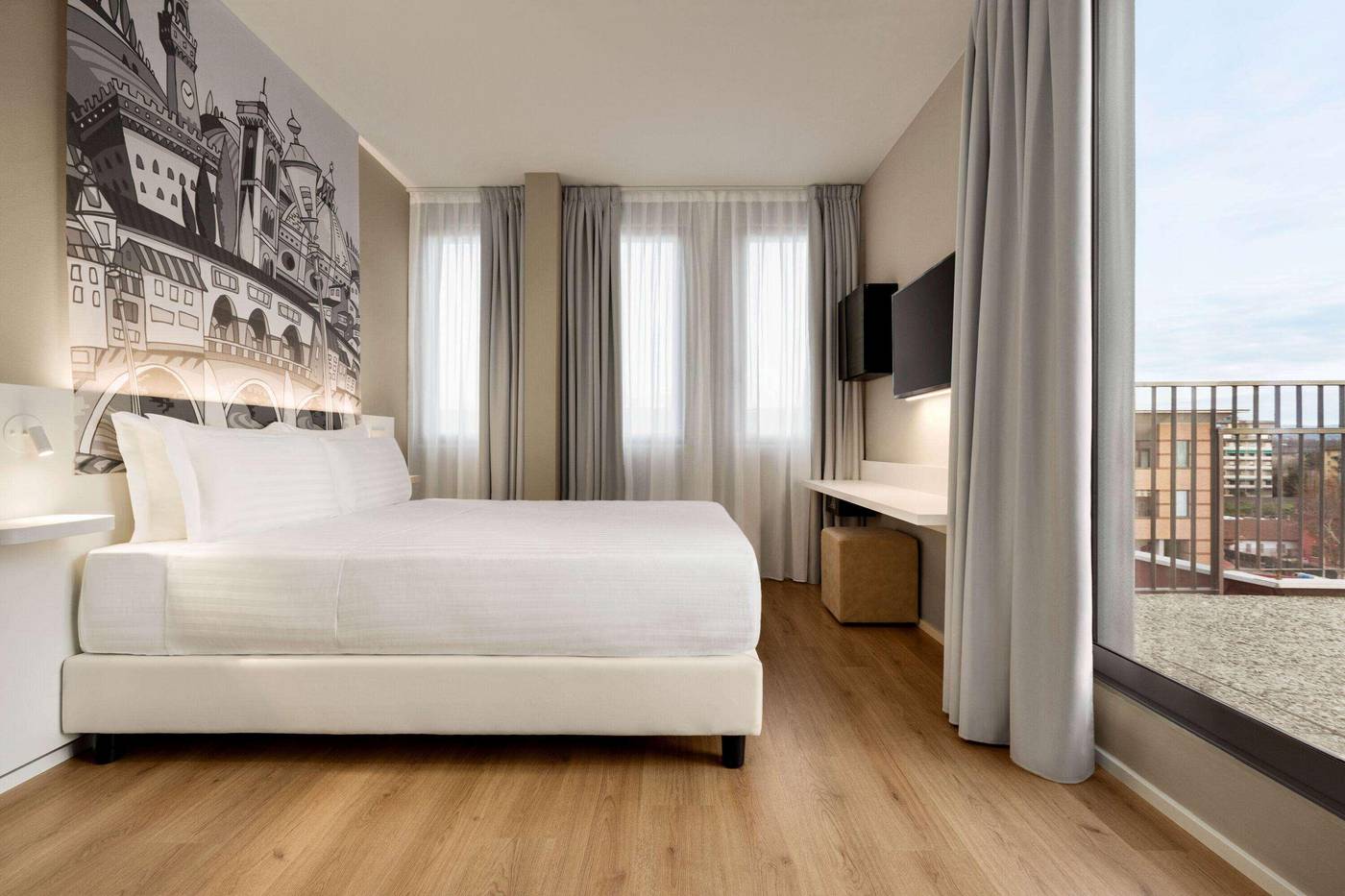 Wyndham-Garden-Florence-Room-15