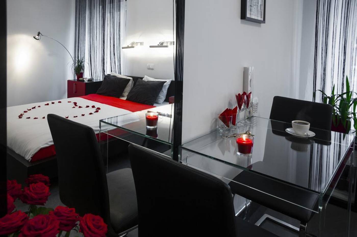 Komorowski-Luxury-Guest-Rooms-Room-6