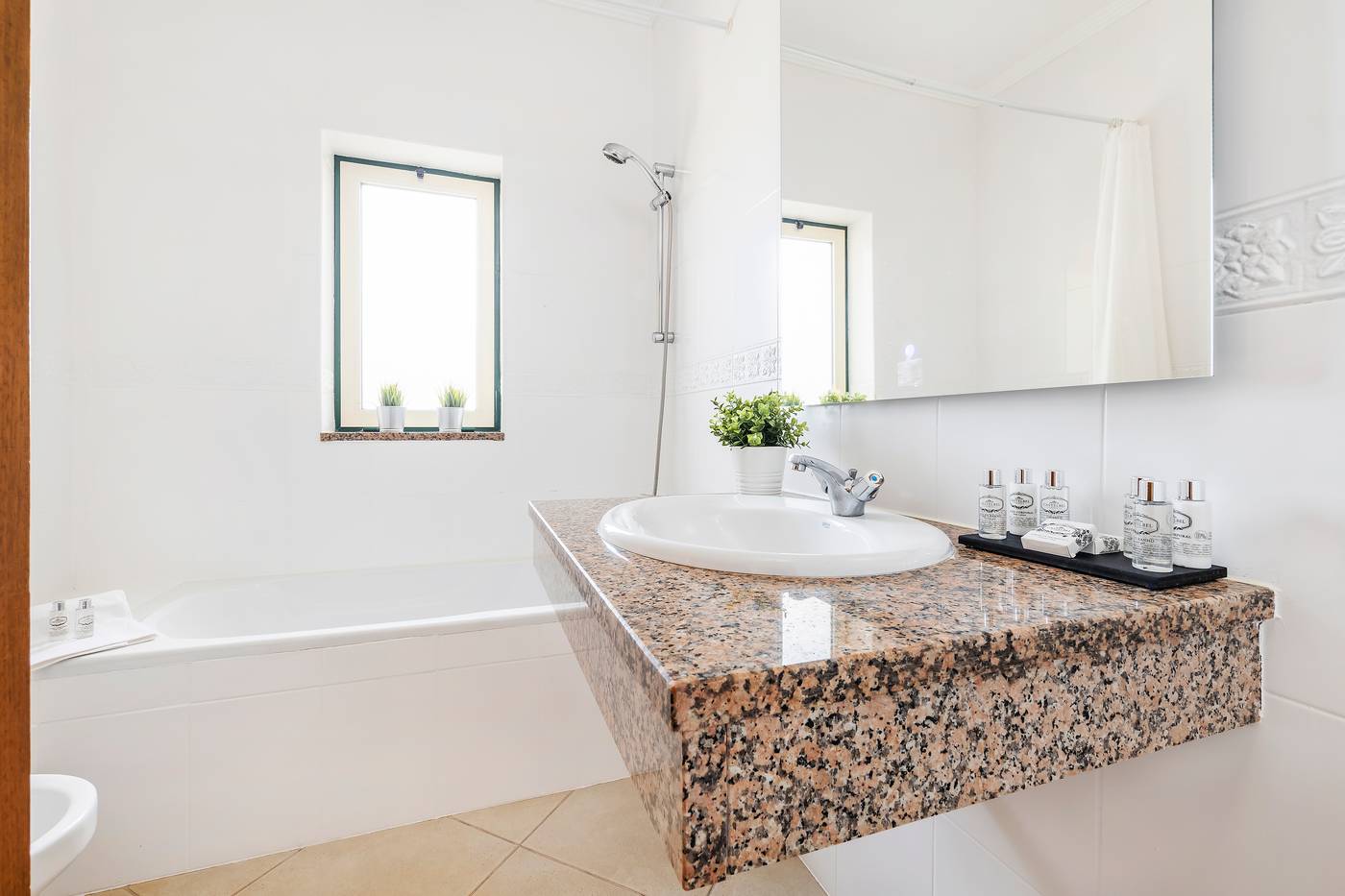 Quinta-Pedra-Dos-Bicos-Room-24