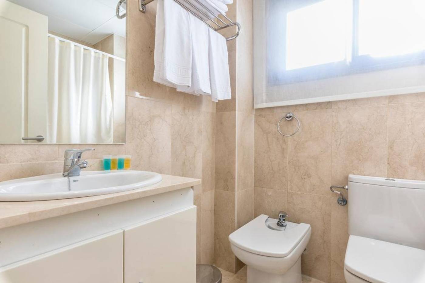 Benalm----dena-Playa-Good-Places-Room-19