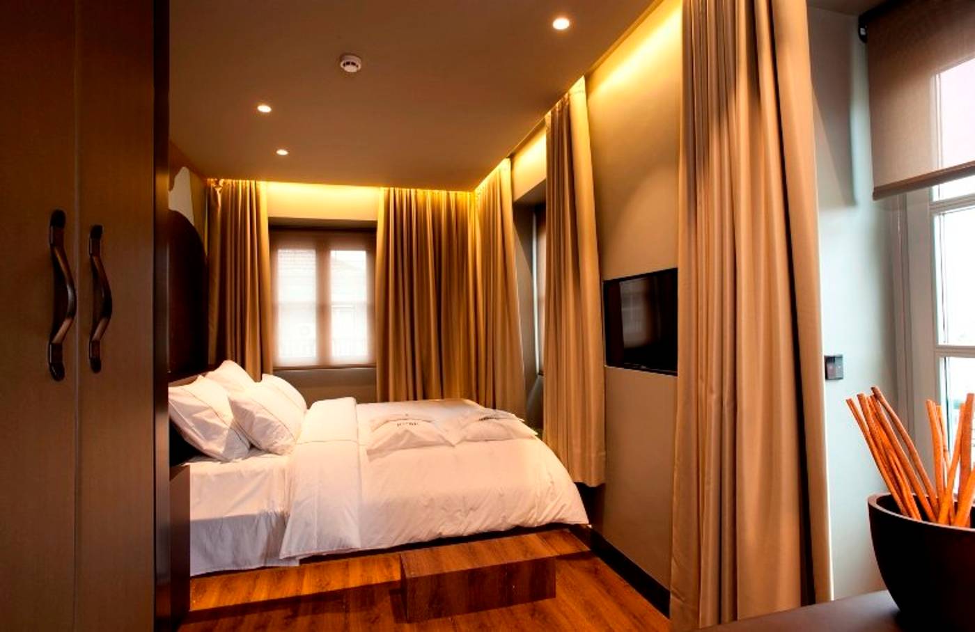 Figueira-by-The-Beautique-Hotels-Room-9