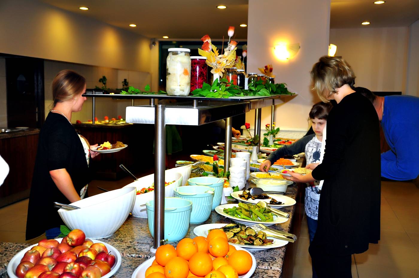 Cinar-Family-Suites-Restaurant-46