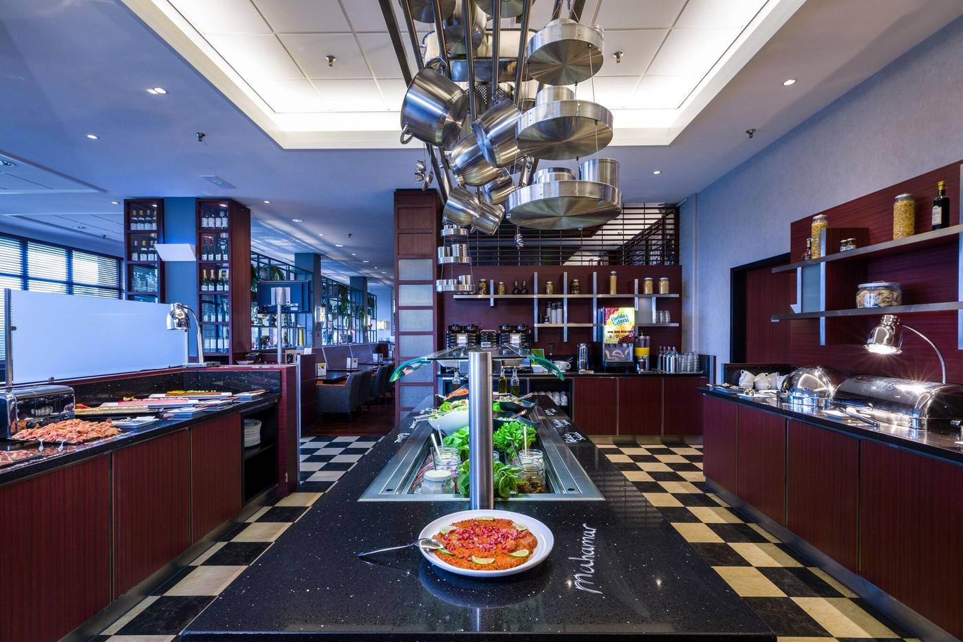 Courtyard-Amsterdam-Airport-Restaurant-48