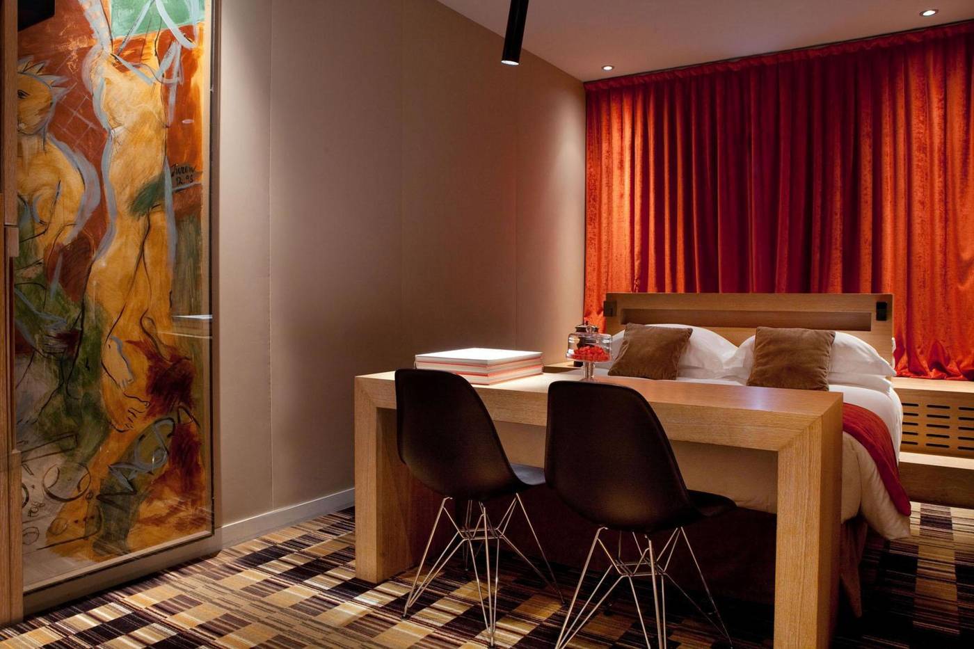 Hotel-Golden-Tulip-Opera-De-Noailles-Room-36