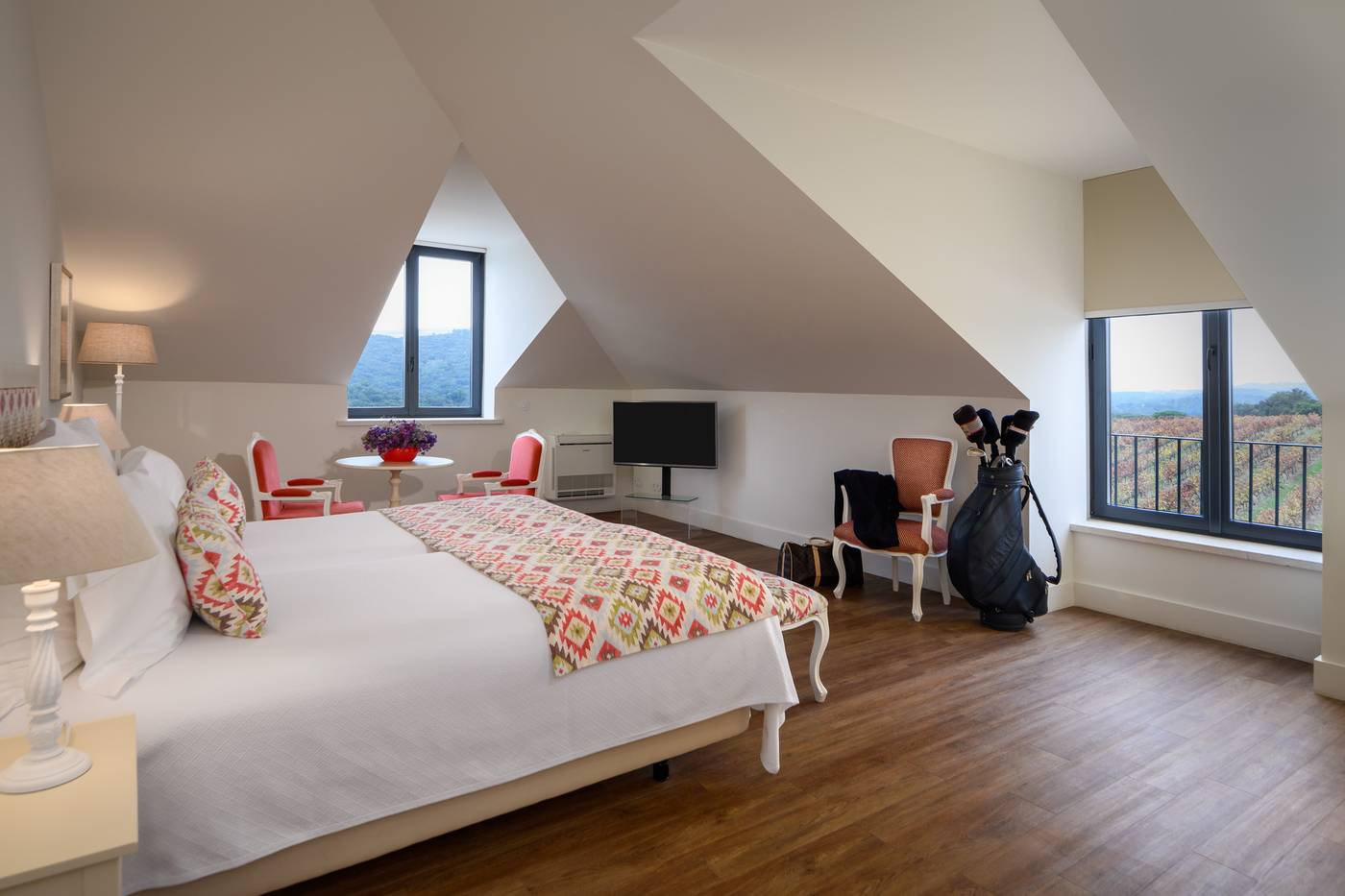 Casa-Palmela---Small-Luxury-Hotels---Villas-Room-32