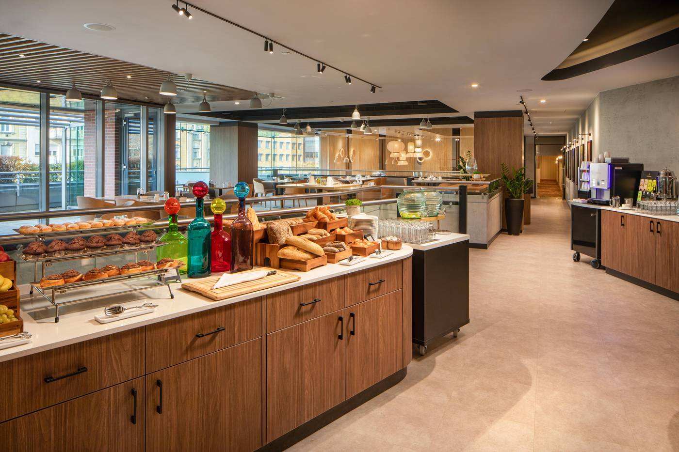 Crowne-Plaza-Budapest-Restaurant-43