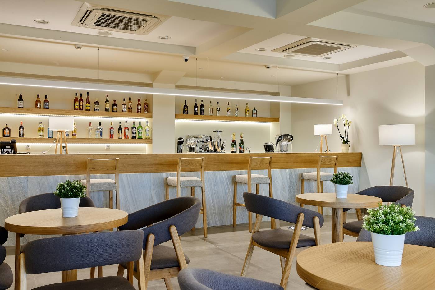 Enorme Santanna Beach Resort