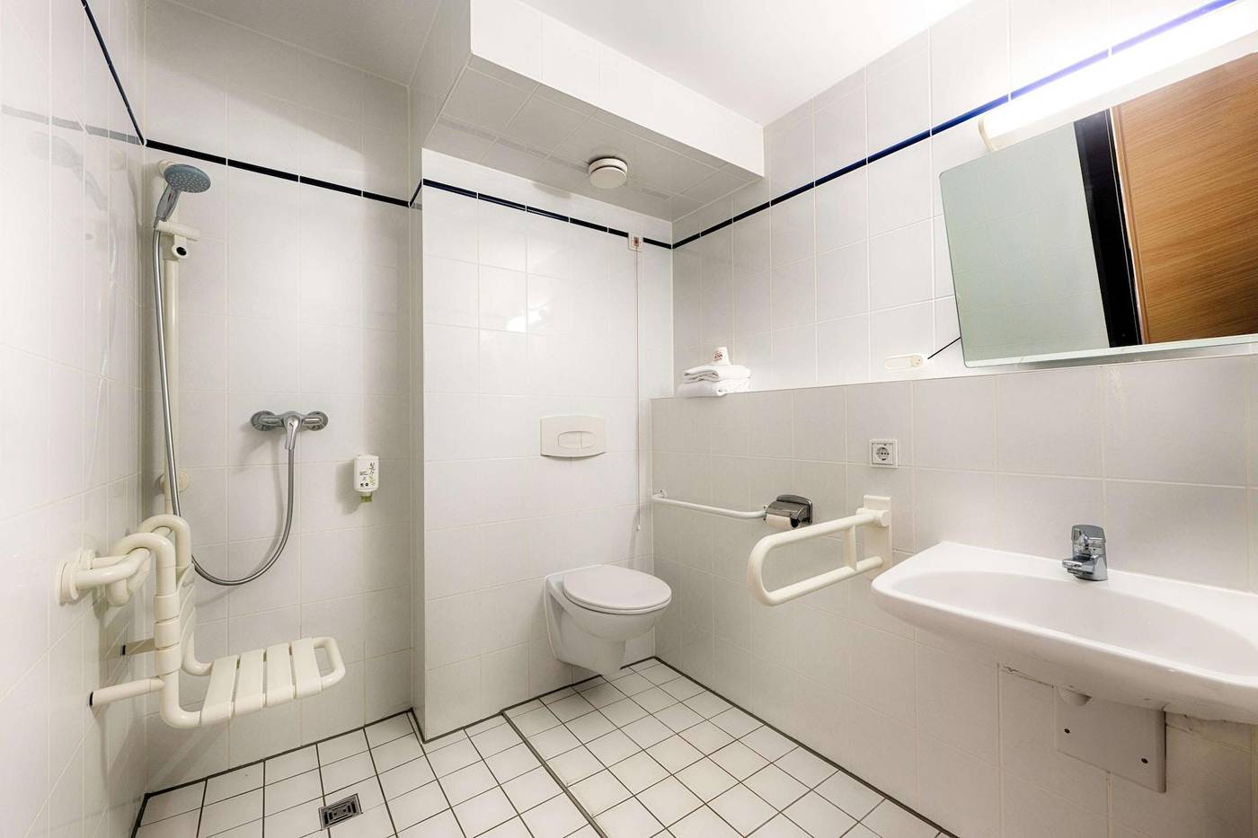 B-b-Hotel-Koln-frechen-Room-47