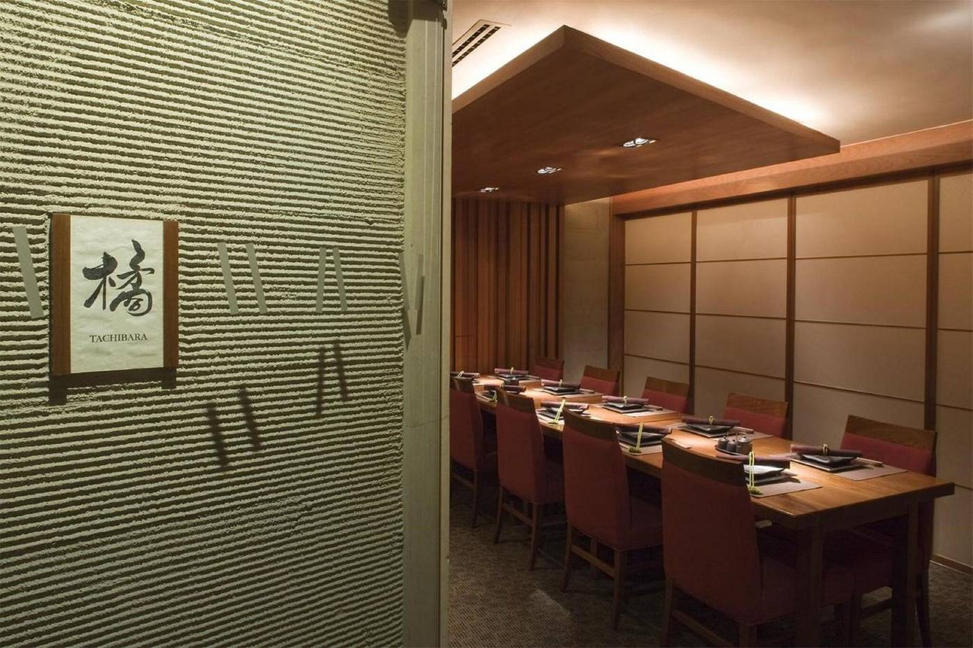 Sheraton-Hong-Kong-Hotel---Towers-Restaurant-72