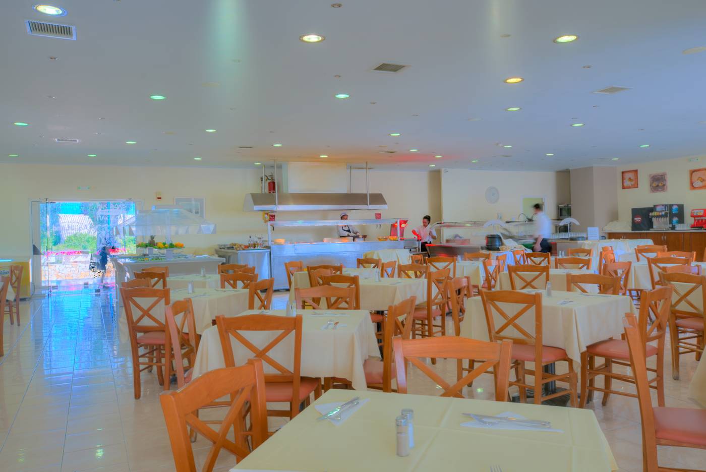 Aqualand-Resort-Restaurant-32