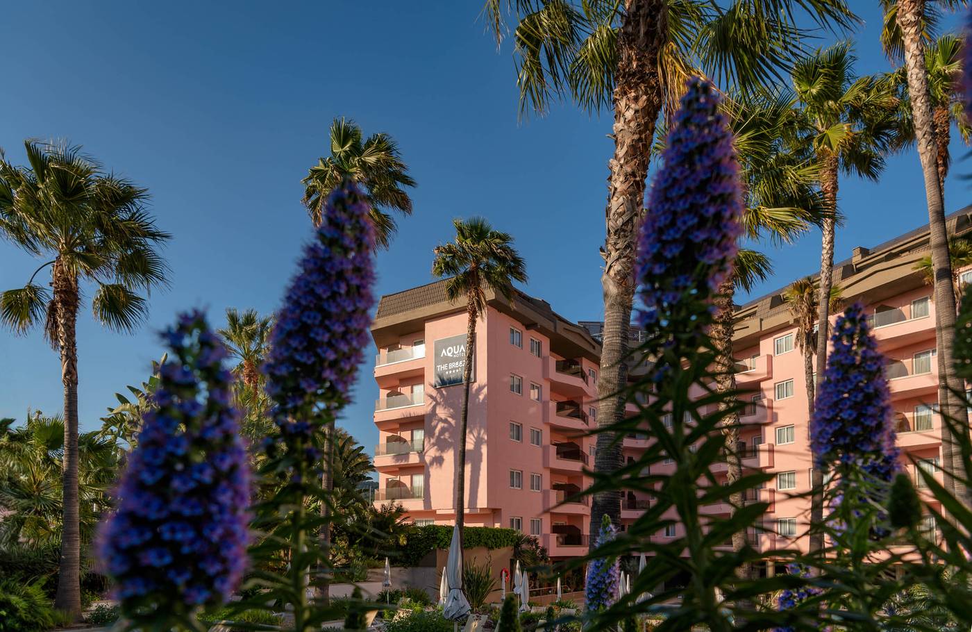 Aqua-Hotel-Montagut-Suites-General-view-11