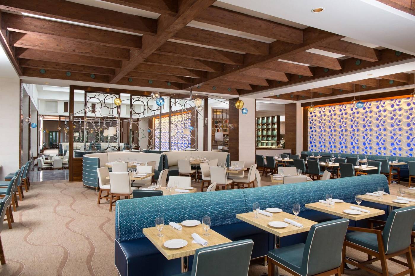 The-Reef-Atlantis-Restaurant-29