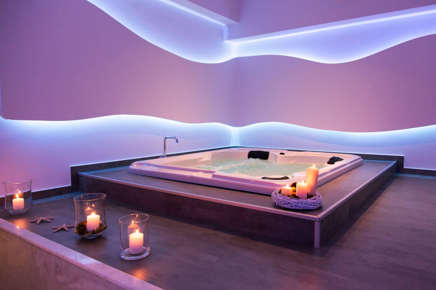 Hotel-Mediterranean-Beach-Sports-and-Entertainment-80