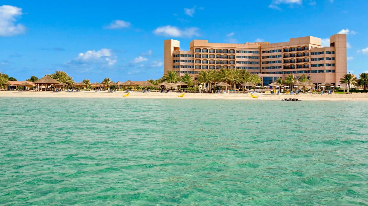 Danat-Resort-Jebel-Dhann-General-view-5