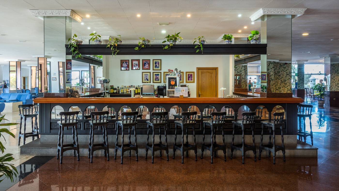 Blue-Sea-Costa-Jardin---Spa-Bar-28