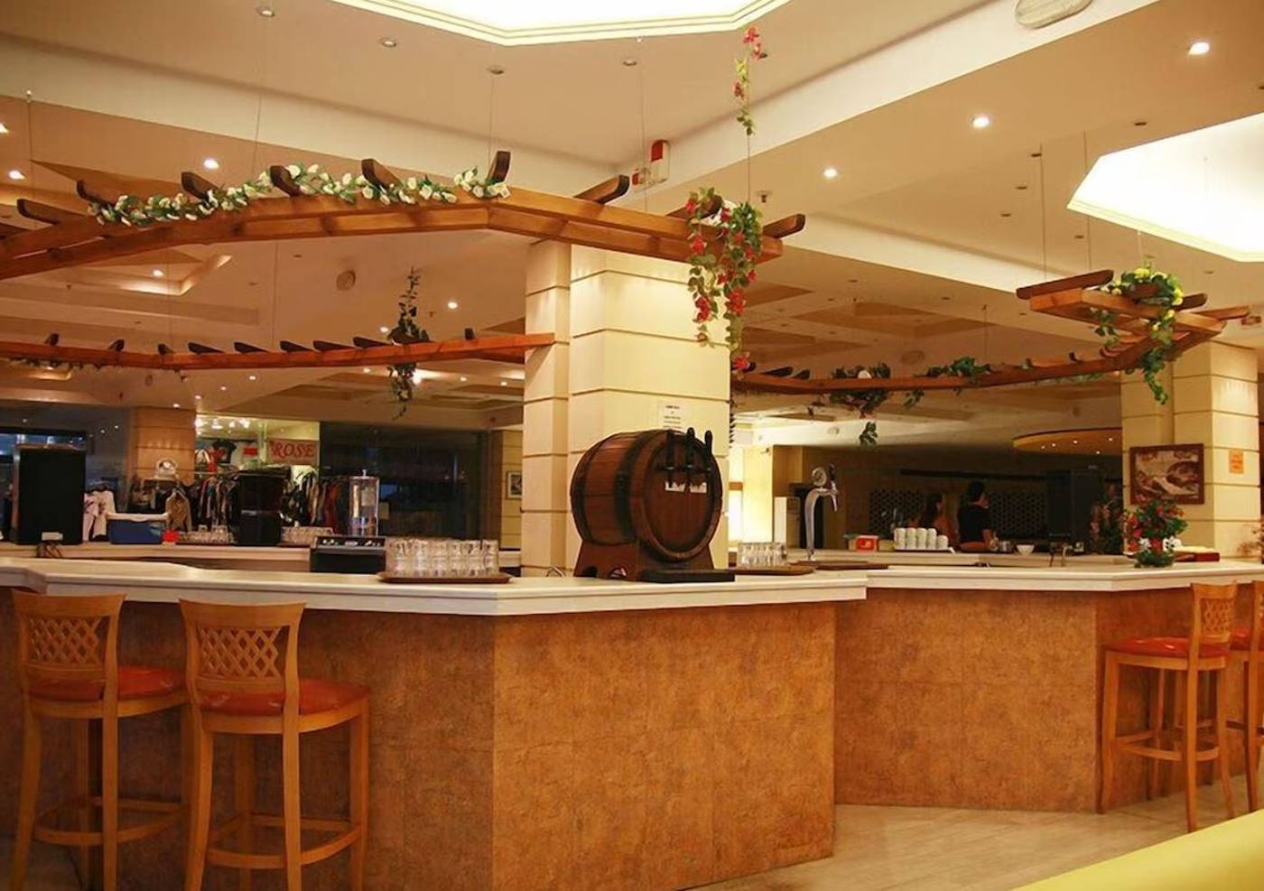 Eri-Beach---Village-Bar-25