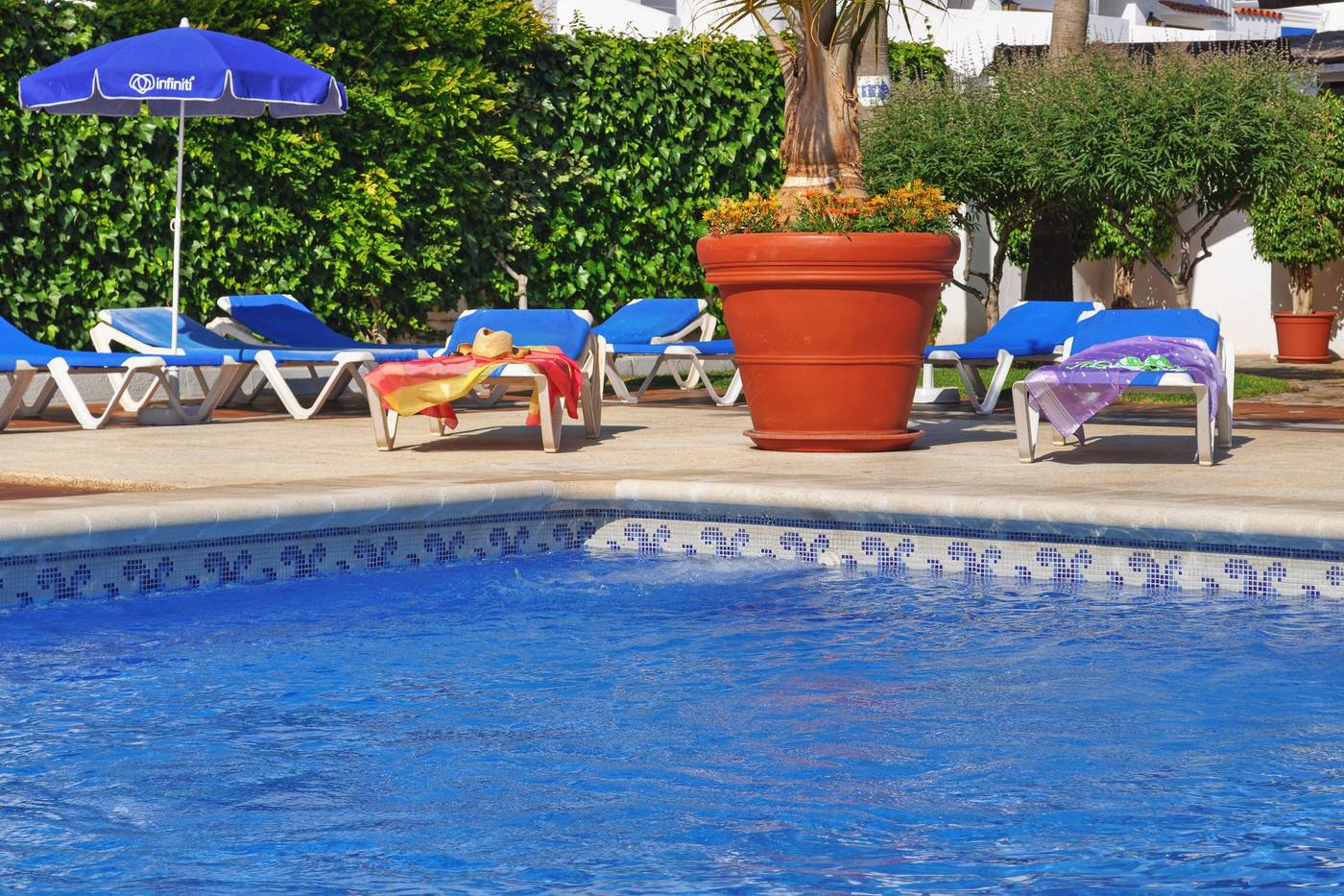 Muthu-Infiniti-Beach-Resort-Pool-6