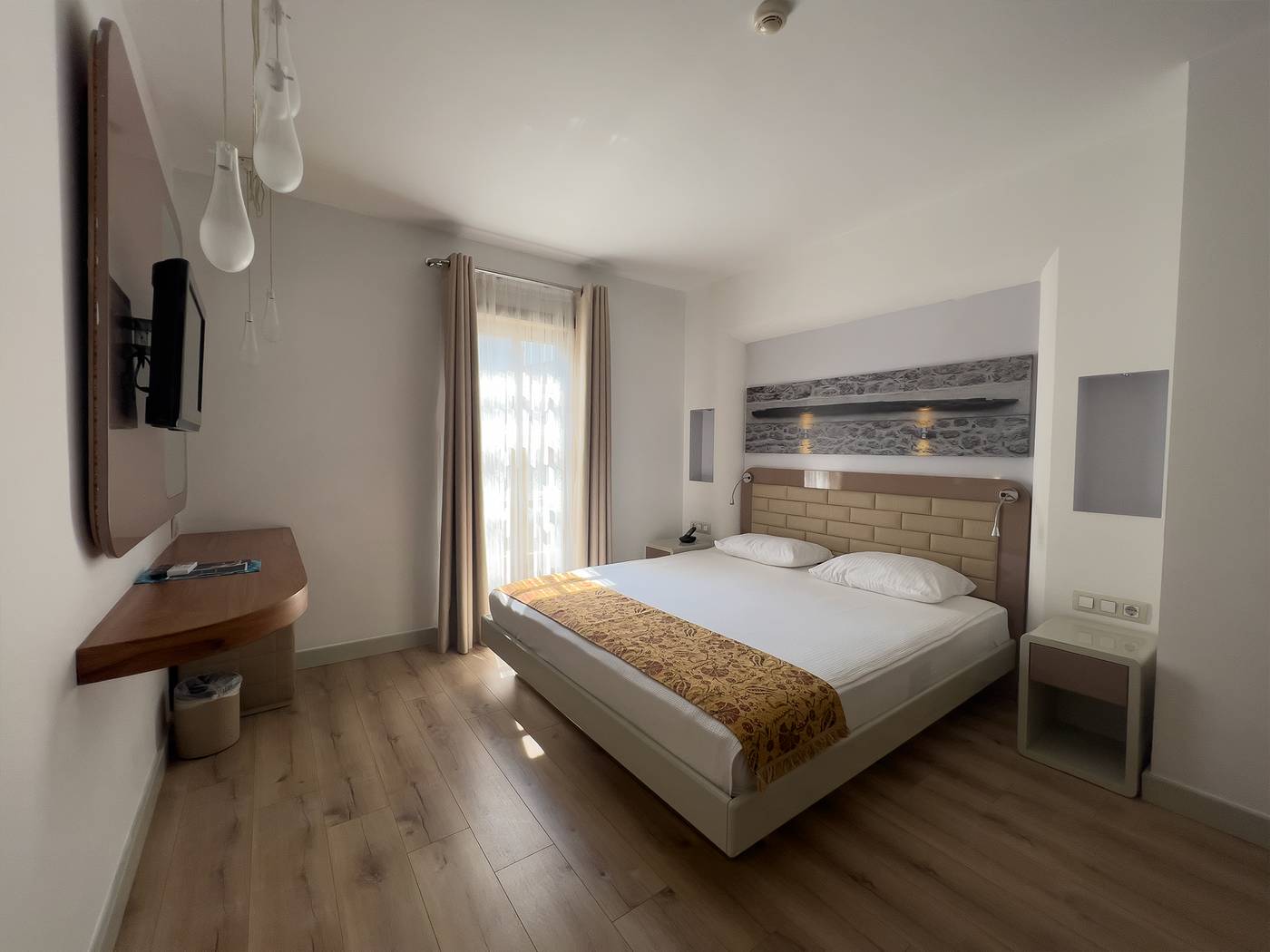 Puding-Hotel-Room-22