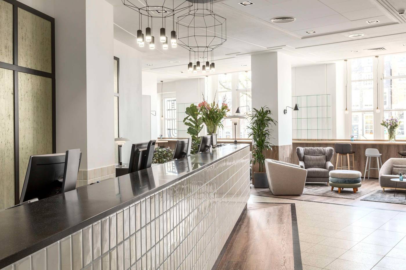 NH-City-Centre-Amsterdam-Lobby-1