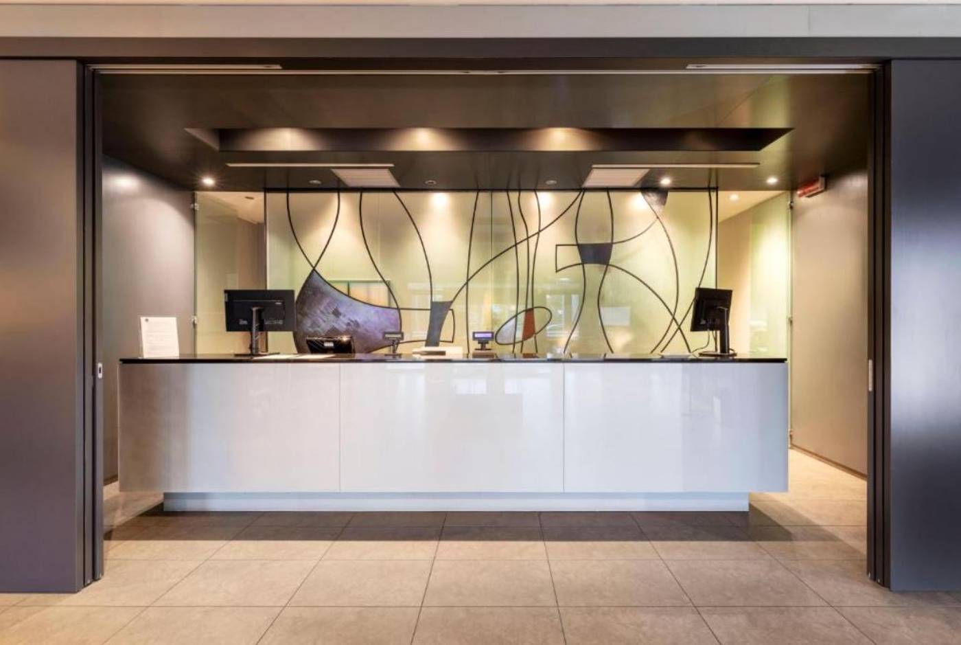 B-B-Hotel-Arezzo-Lobby-3